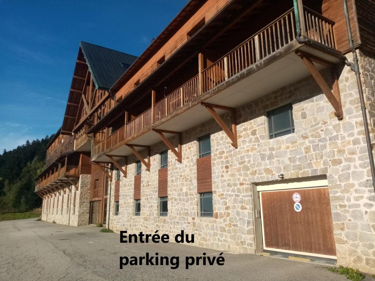Pleine Nature Pied Pistes Piscine Chauffee Ustou Εξωτερικό φωτογραφία